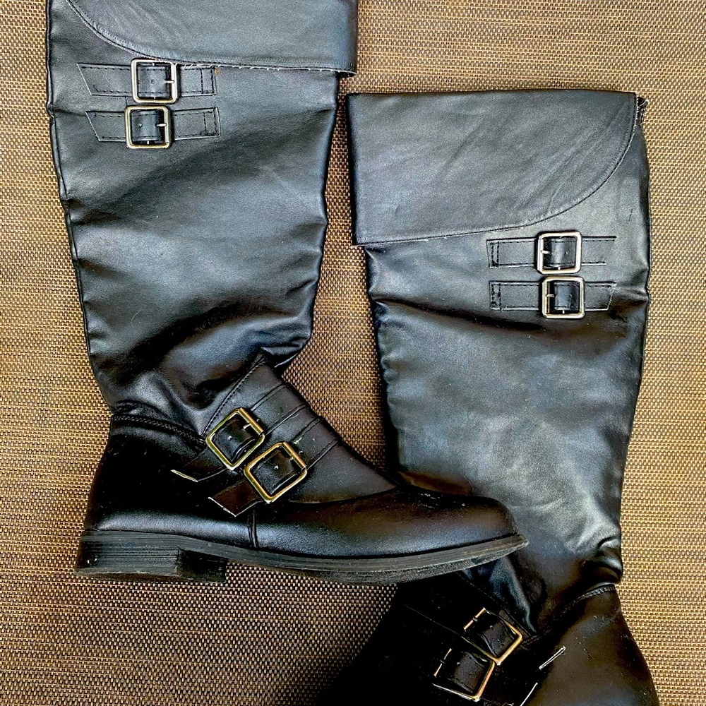 Rue 21 tall boots